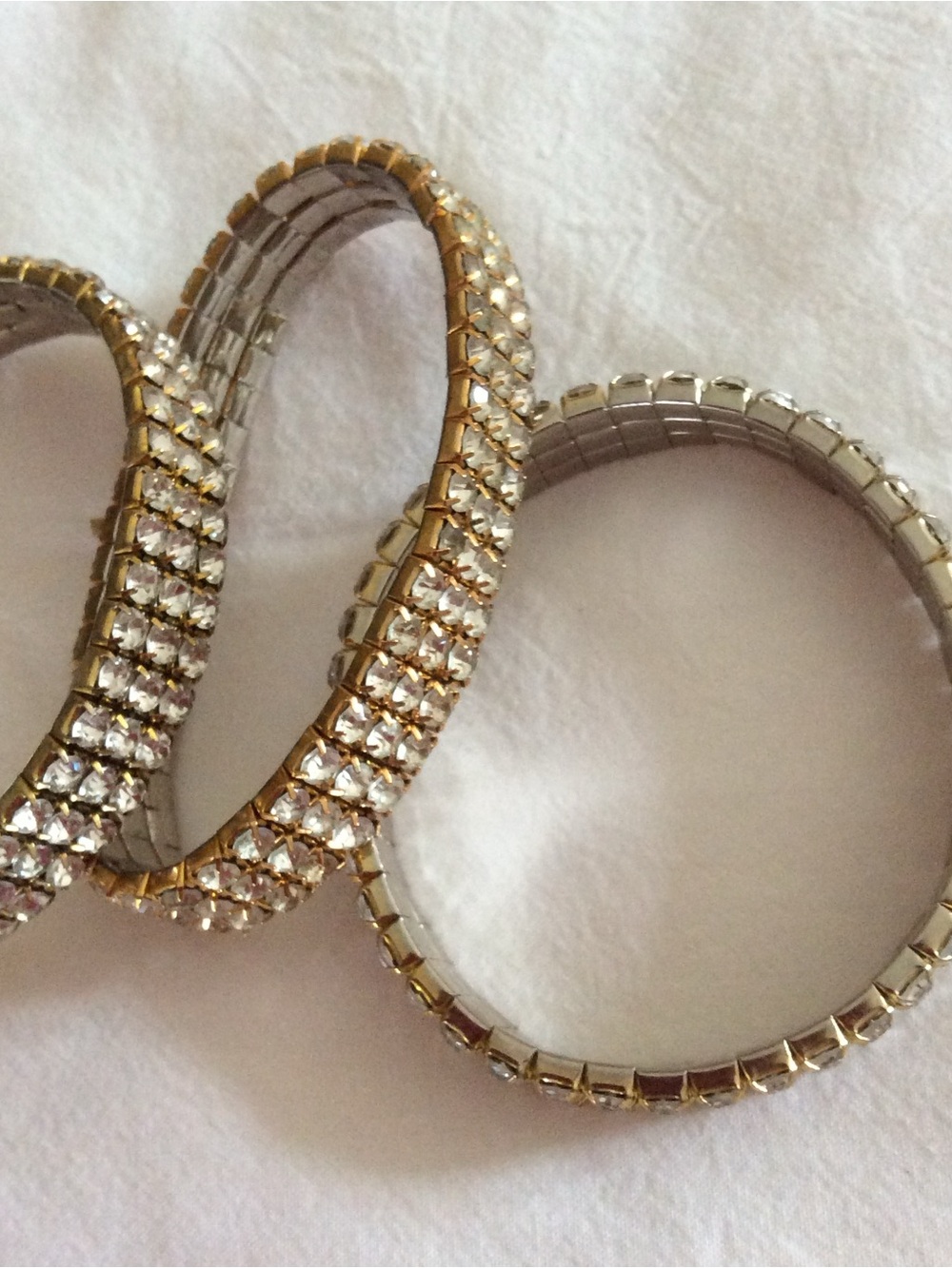 Gold and Clear Crystal Stretch Bangles - Women Jewelry- NWOT - Picture 3 of 3